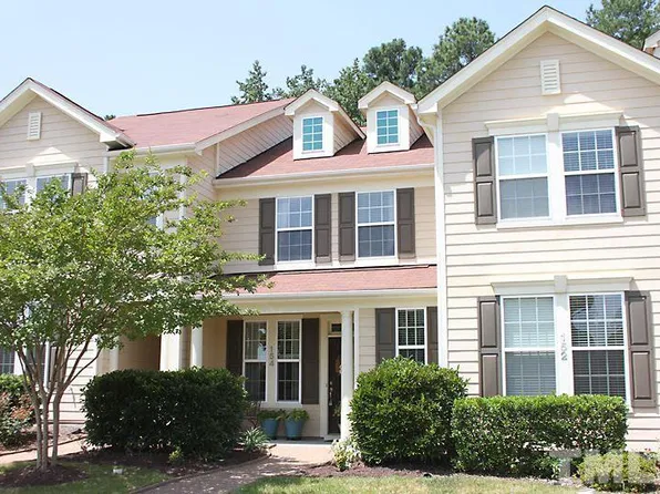 154 Point Comfort Ln, Cary, NC 27519
