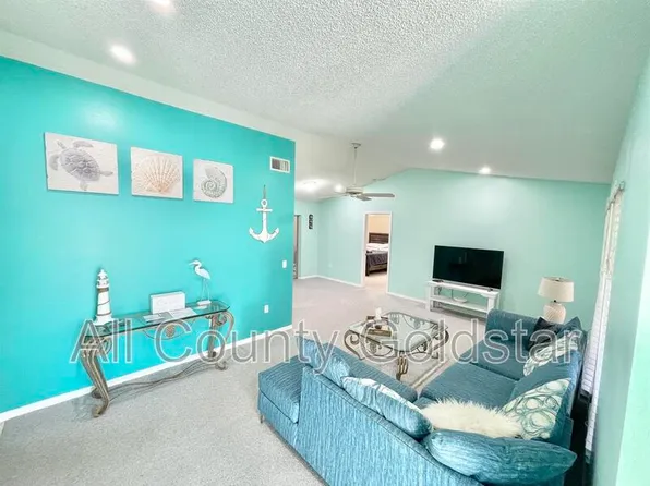 285 Mark Twain Ln, Rotonda West, FL 33947