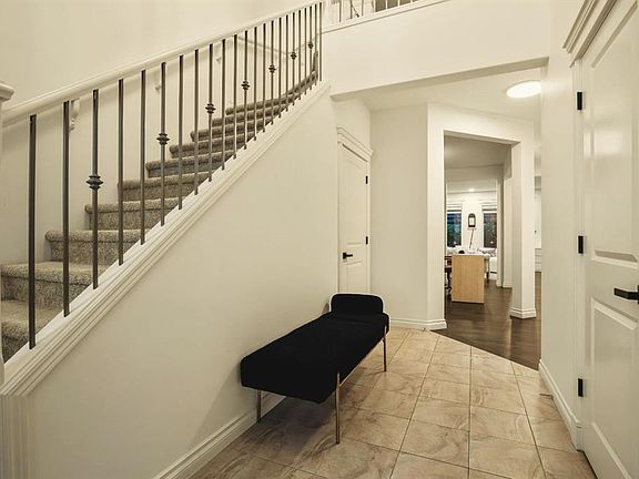 4th image of 211 W Auburn Sound Cir SE