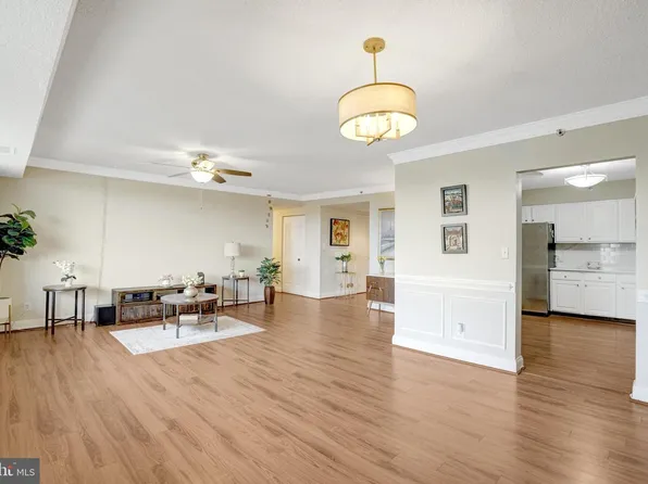 3713 S George Mason Dr #904W, Falls Church, VA 22041