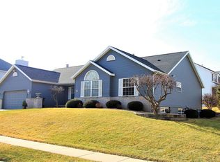 300 Rockvalley Dr SW, Cedar Rapids, IA 52404