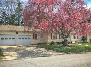 25 Apple Tree Ct, North Kingstown, RI 02852