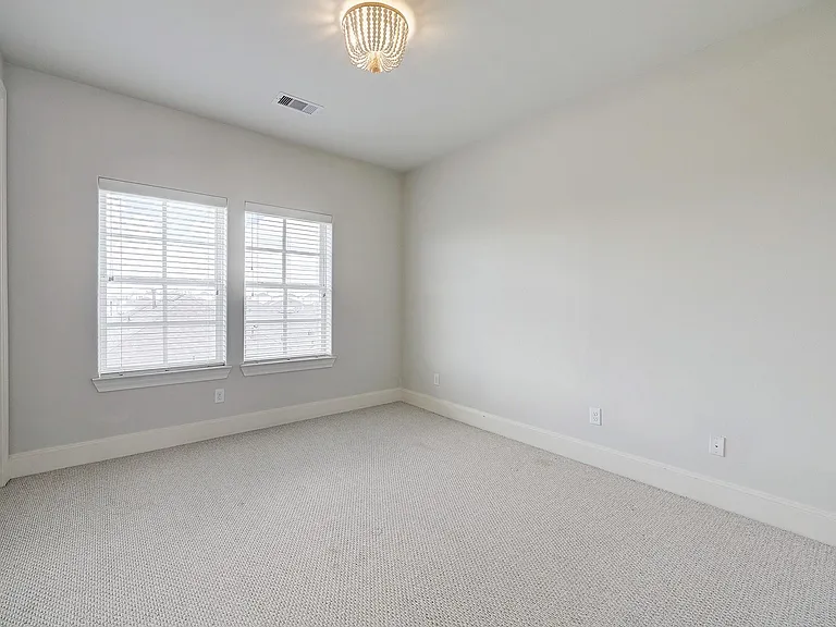 1110 Thompson St — Photo 25