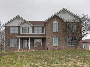 4925 Walnut Hill Dr, Aviston, IL 62216