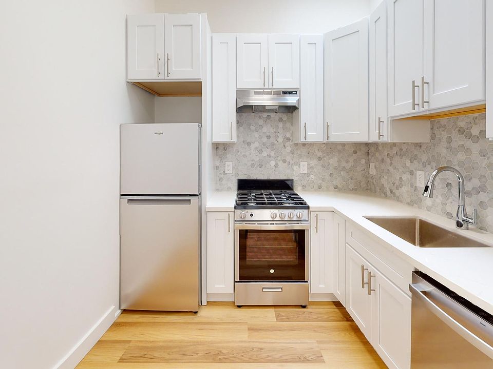 1st image of 533 Clayton St #533B