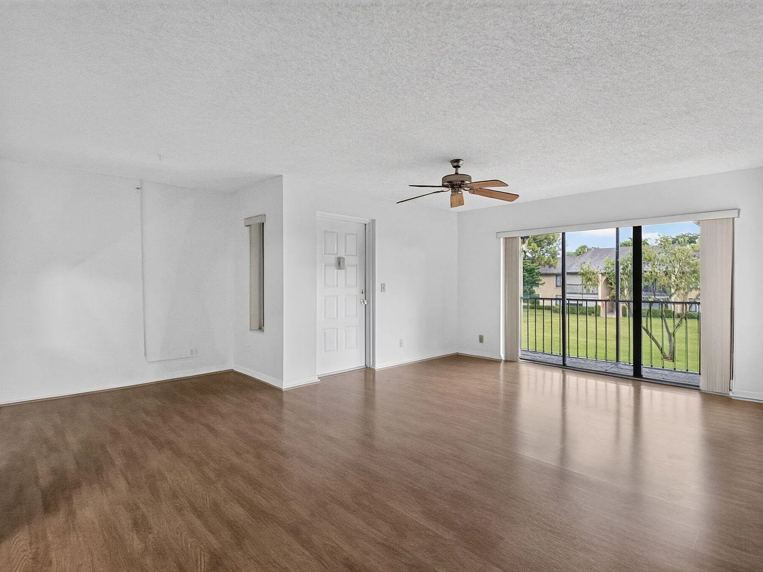 2 bed, 2.0 bath, 1111 sqft, $1,850 — Photo 1