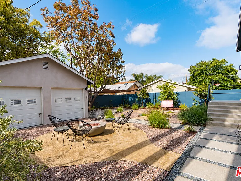 1460 Yosemite Dr — Photo 26