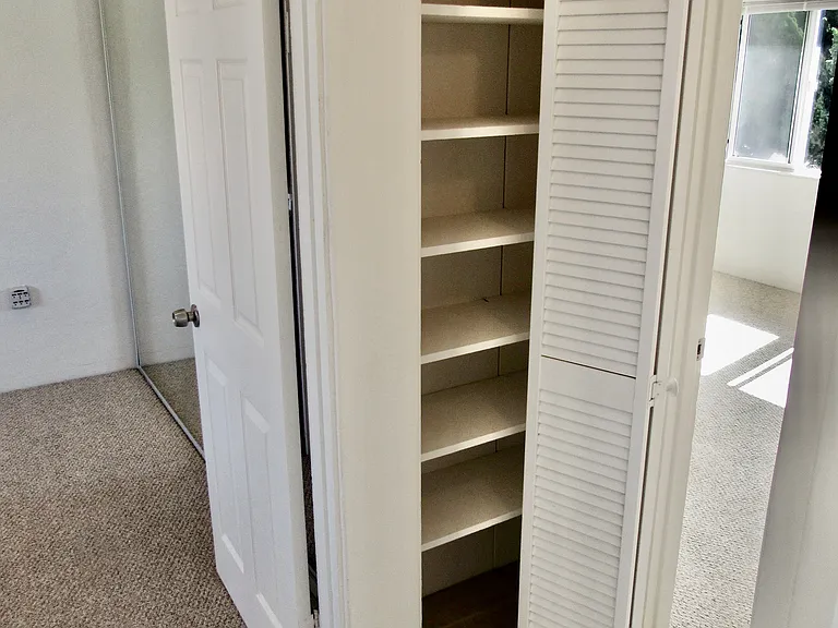 5083 Brighton Ave — Photo 9