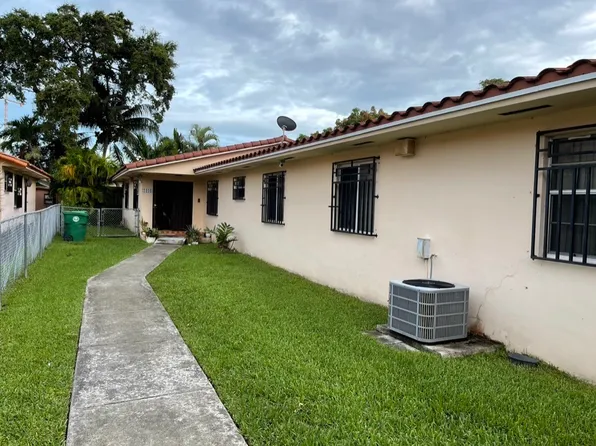 2910 SW 24th Ter, Miami, FL 33145