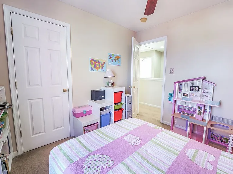 15575 Catamaran Ct — Photo 32