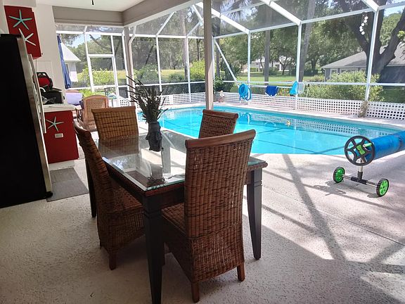 2nd image of 39100 Treeline Dr