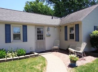 2312 44th St, Moline, IL 61265