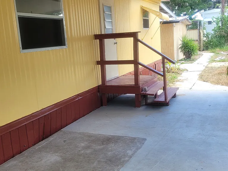 102 Tidewater Dr — Photo 8
