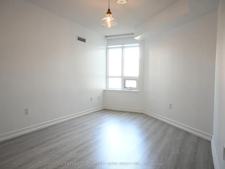 816 Lansdowne Ave #425 — Photo 18