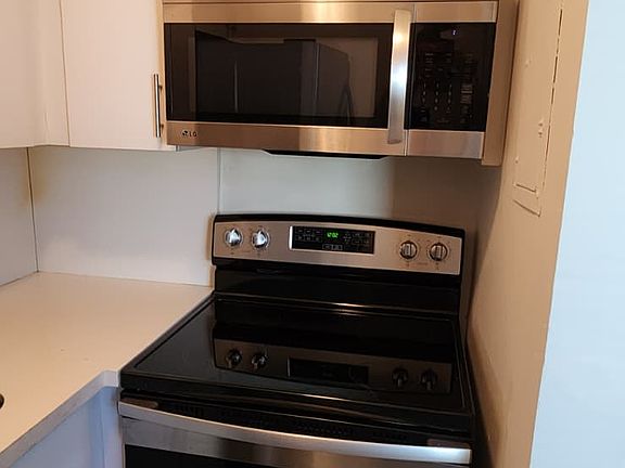 3rd image of 1 NE 78th St APT 3