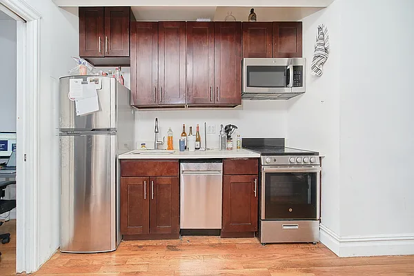 Rented by Living New York | media 13