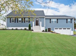 6 San Jose Dr, Bristol, RI 02809