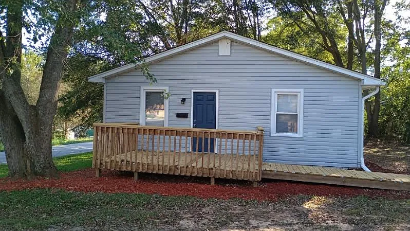2 bed, 995 sqft, $1,045 — Photo 3