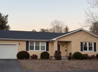 660 Green Hills Rd, Columbia, KY 42728