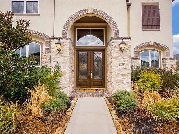 3rd image of 28206 Enchanted Shores Ln