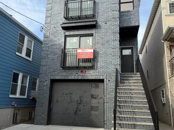 24 Cleveland Ave, Harrison, NJ 07029