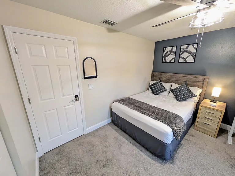 7024 Mauna Loa Blvd — Photo 5