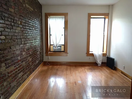 Rented by BRICK & GALO REALTY CORP | media 8