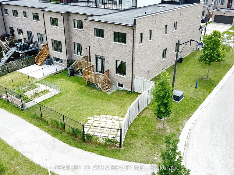 140 Elyse Ct — Photo 3