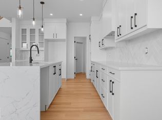 8608 181st Ave NW, Edmonton, AB T5Z0V5