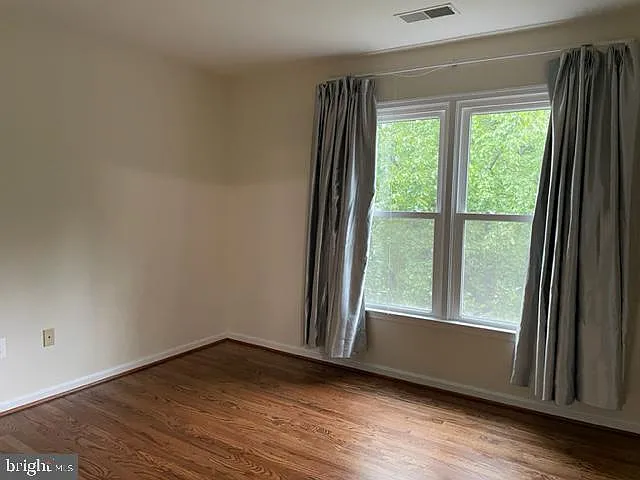 9419 Spruce Tree Cir — Photo 17