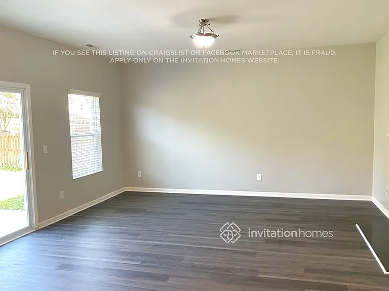 2036 Blue Iris Dr — Photo 8