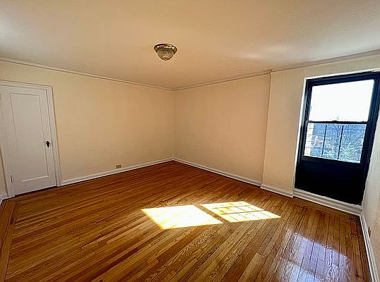 5th image of 3101 Henry Hudson Pkwy W #B76