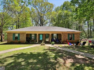 722 Jackson View Rd, Suwanee, GA 30024