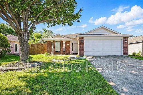 1012 Waterview Dr Photo 1