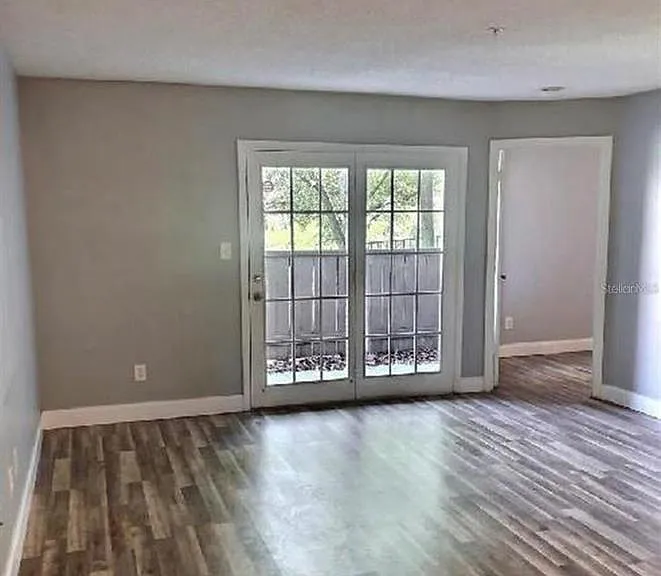 199 Afton Sq #107 — Photo 4