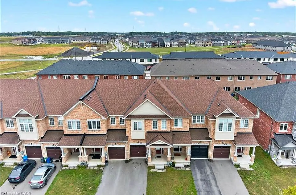 57 Sparkle Dr