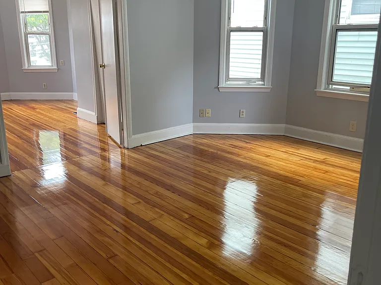 137 Franklin St #2 — Photo 2