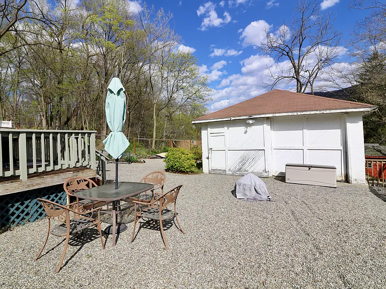359 Cherry St — Photo 27
