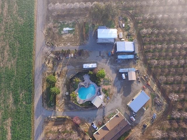 2nd image of 29677 Bunker Rd