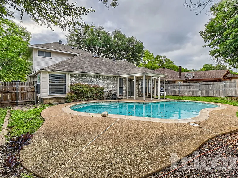 8316 Auburn Dr — Photo 17