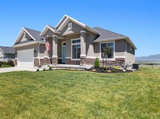 546 W Sky Hawk Way, Elk Ridge, UT 84651