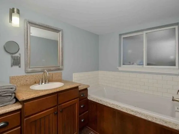 2225 E 9800 S, Sandy, UT 84092