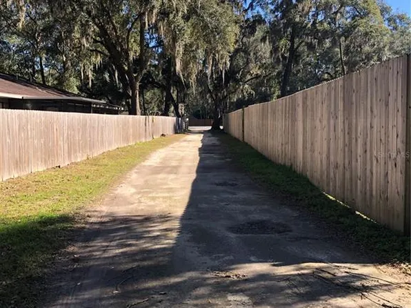 NW 33rd Ave #613551, Gainesville, FL 32606