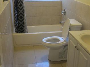 7091 Moseley St, Hollywood, FL 33024