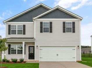 140 Pecan Grove Ln, Fuquay Varina, NC 27526