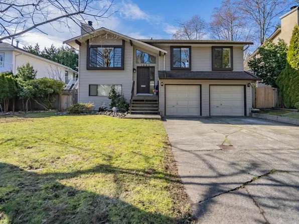 1981 158a St, Surrey, BC V4A 7M3