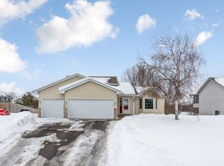 905 Marsh View Ave, Braham, MN 55006
