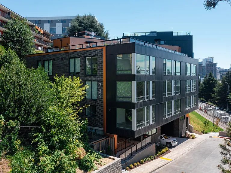 Bell View Apartments — Photo 91