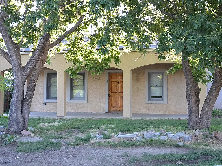 780 Juniper St — Photo 3