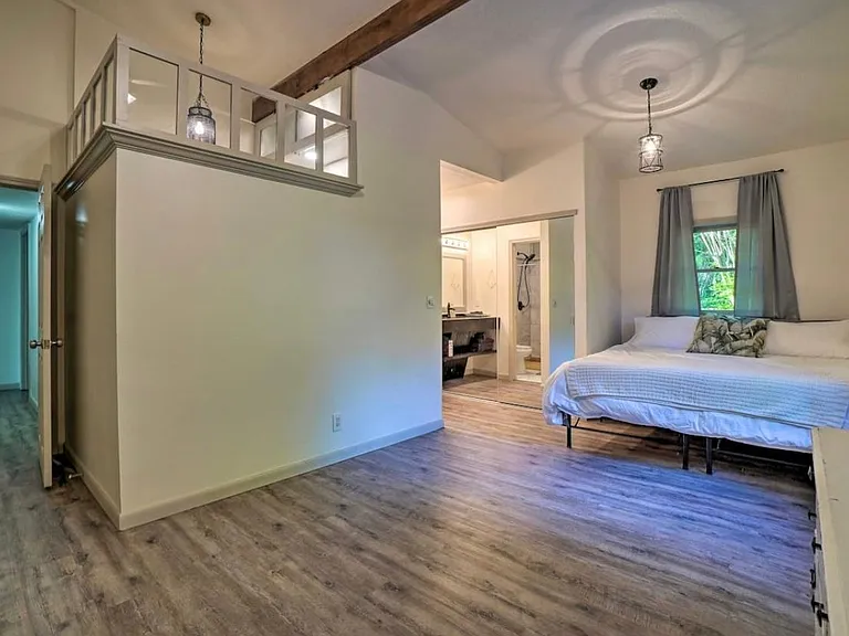 328 River Dr — Photo 10